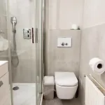 Przy Deptaku W Centrum Polanicy Zdrój