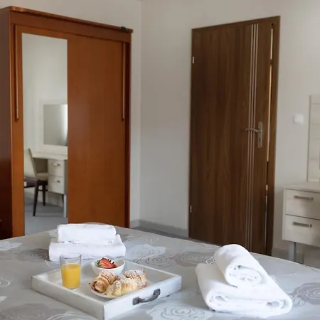 Bed & Breakfast Przy Deptaku W Centrum Polanicy Zdroj *