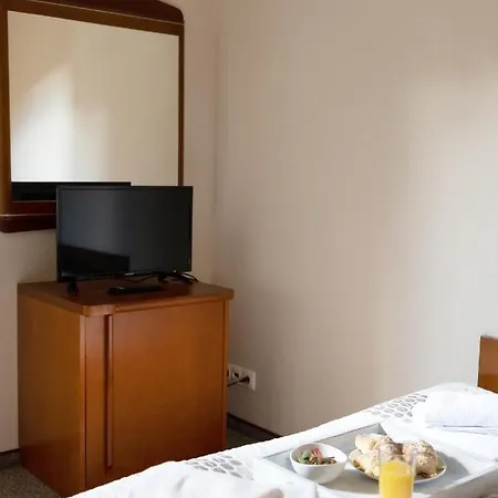 Przy Deptaku W Centrum Polanicy Zdroj 3*