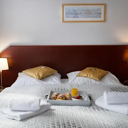 Przy Deptaku W Centrum Polanicy Zdroj Bed and Breakfast Polanica-Zdrój