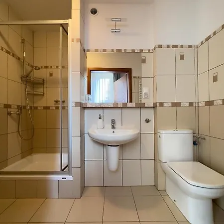Przy Deptaku W Centrum Polanicy Zdroj