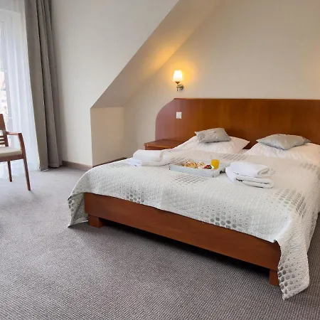 Przy Deptaku W Centrum Polanicy Zdroj 3* 波兰尼卡-兹德鲁伊