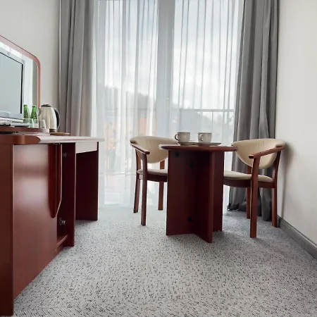 Przy Deptaku W Centrum Polanicy Zdroj 住宿加早餐酒店 3*