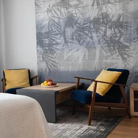 Przy Deptaku W Centrum Polanicy Zdroj