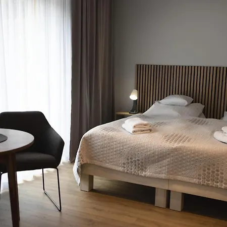 Bed & Breakfast Przy Deptaku W Centrum Polanicy Zdroj 3*