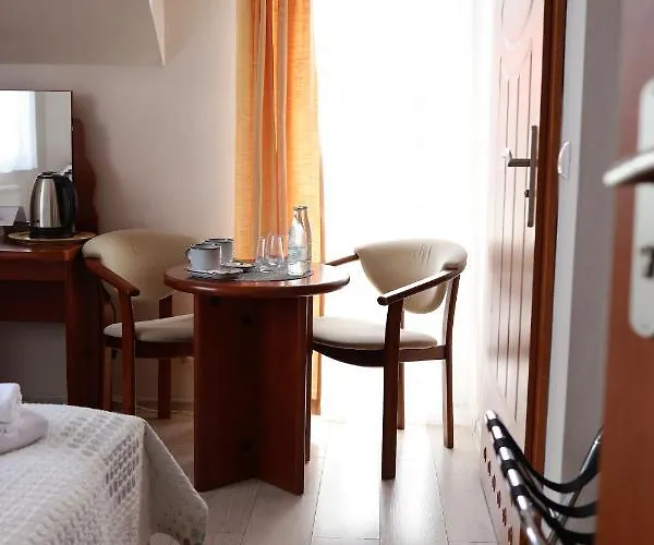 Przy Deptaku W Centrum Polanicy Zdroj 3*