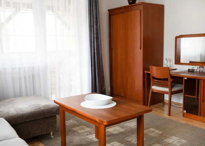 Bed & Breakfast Przy Deptaku W Centrum Polanicy Zdroj 3*