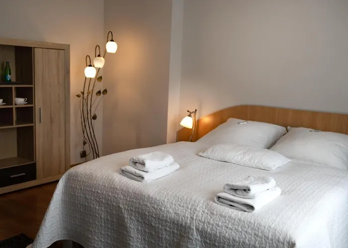 Bed & Breakfast Przy Deptaku W Centrum Polanicy Zdroj